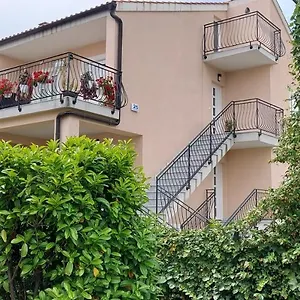  Apartman Tomislav